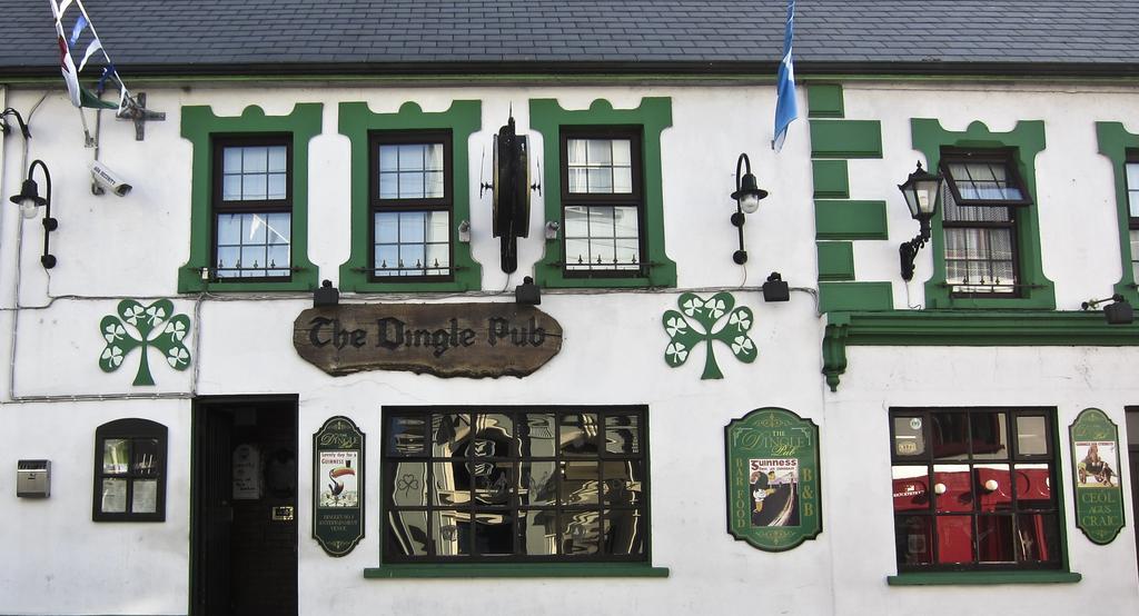 The Dingle Pub Rooms Exteriör bild