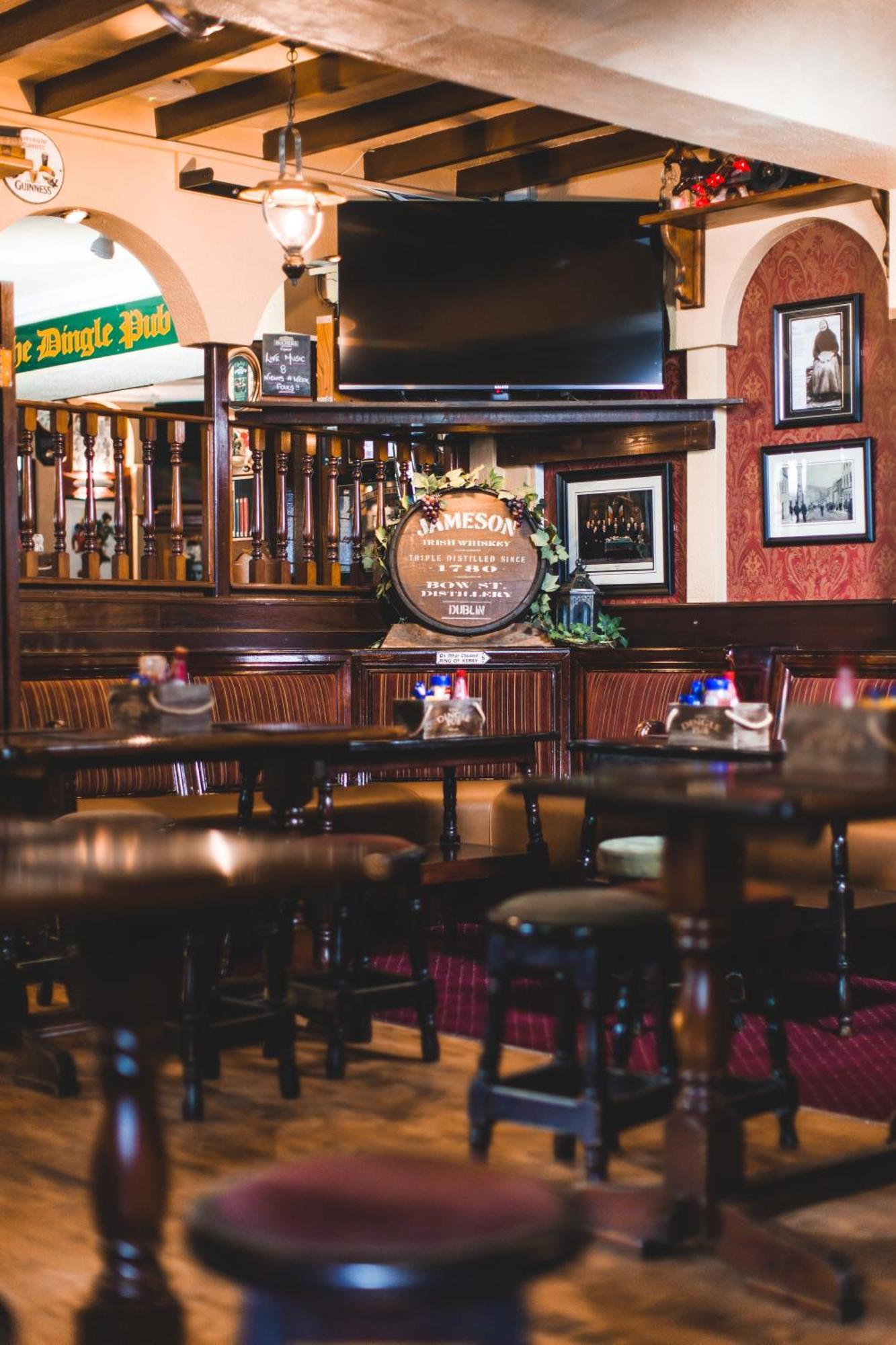 The Dingle Pub Rooms Exteriör bild